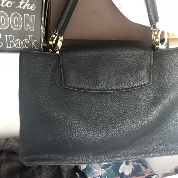 Louis Vuitton Capucines MM 100% authentic - Picture 8 of 8